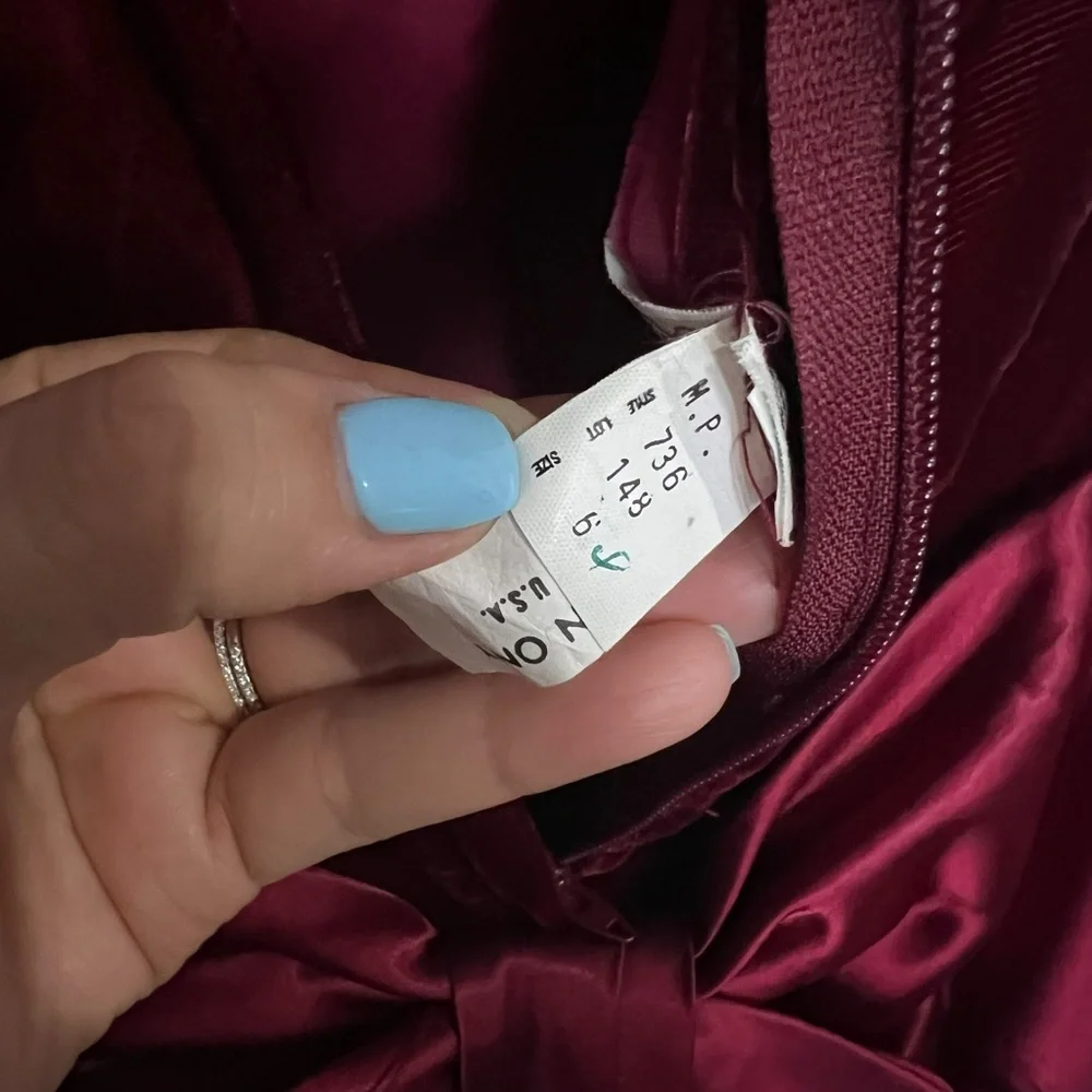 Vintage ILGWU 1980's Wine Velvet Bow V Back Party Dress Union Made Women's Sz 6 - Picture 16 of 16